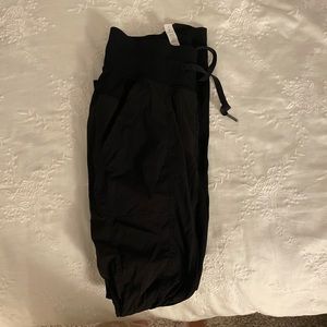 lululemon dance pant (crop)